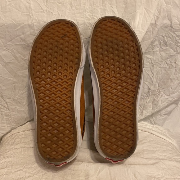 Vans - Picture 3 of 4